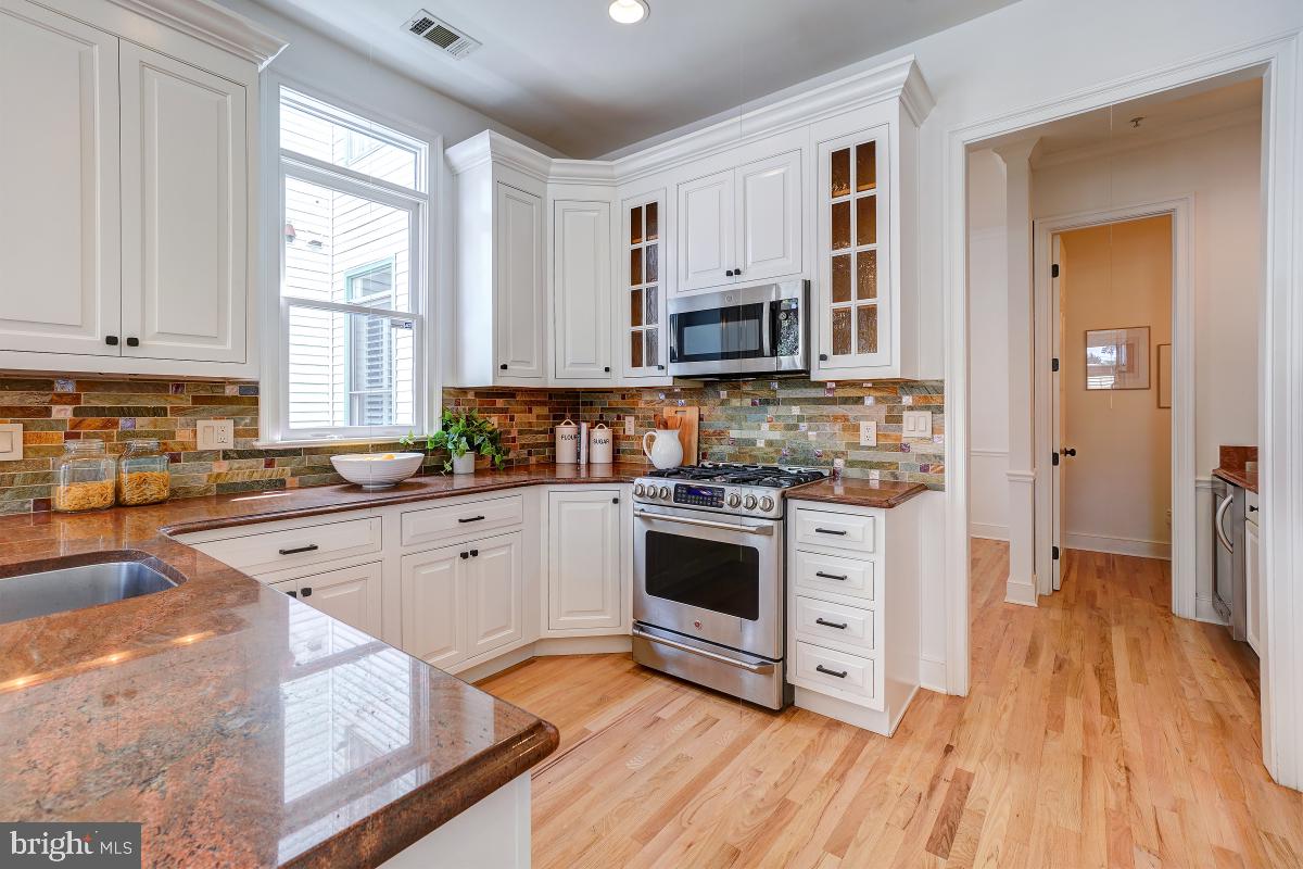 812 Constitution Avenue Northeast Washington, DC 20002 - Photo 15 of 46