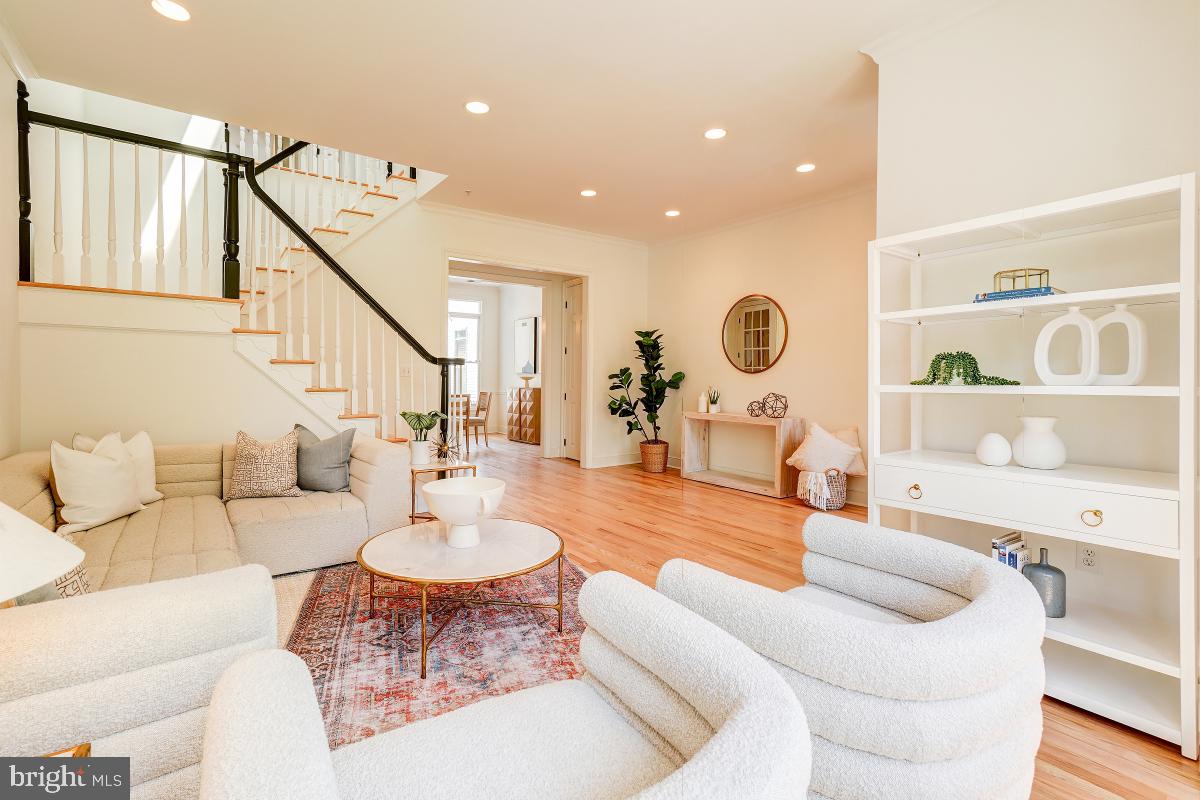 812 Constitution Avenue Northeast Washington, DC 20002 - Photo 5 of 46