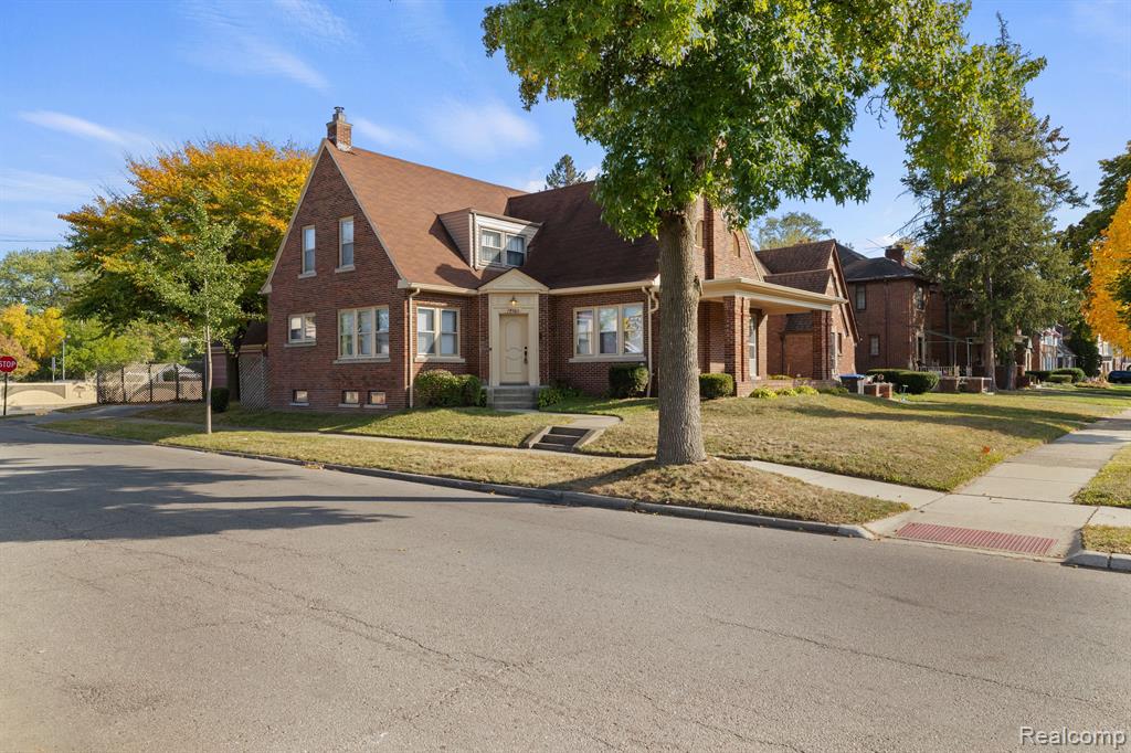 14960 Ashton Road Detroit, MI 48223 - Photo 2 of 37