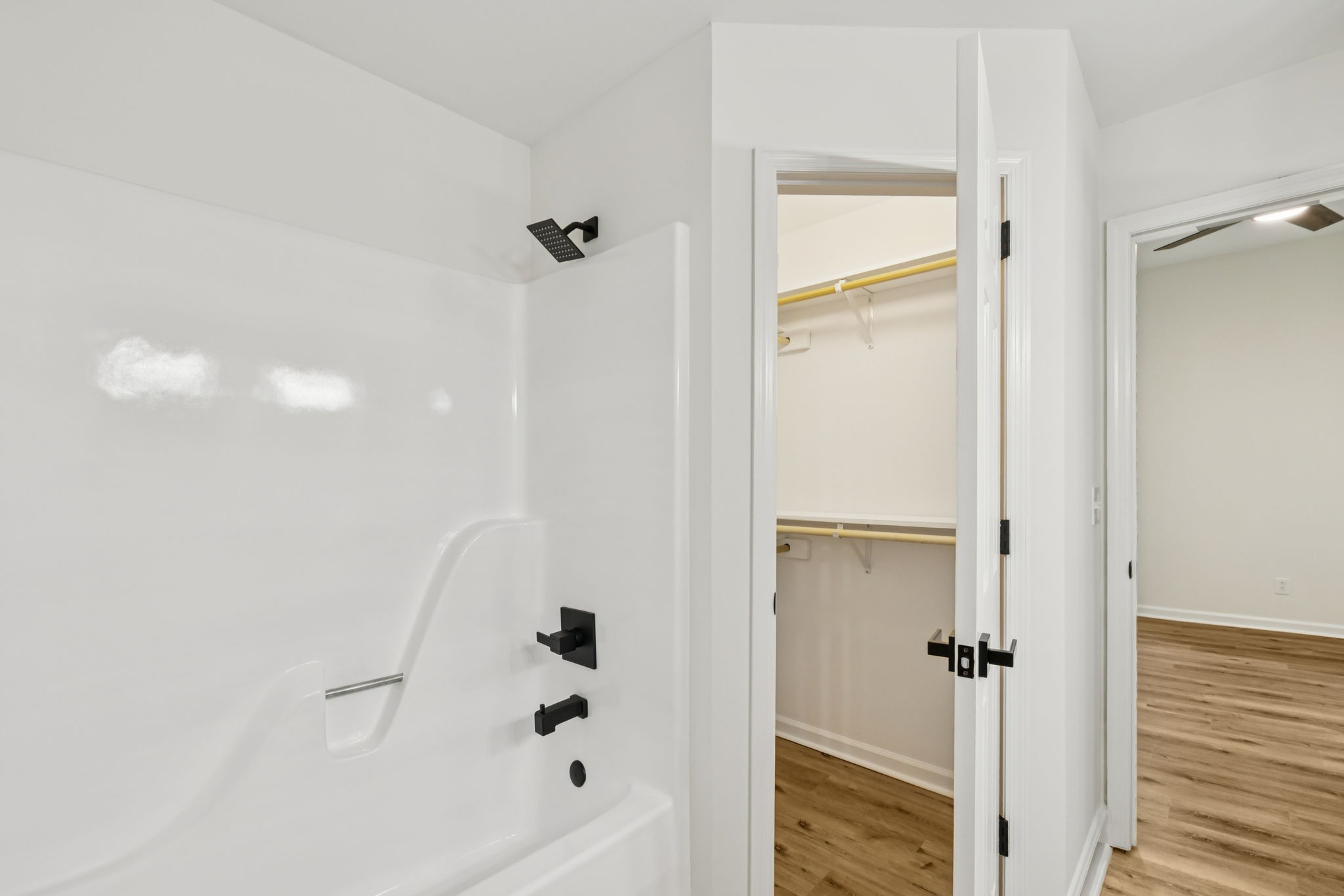 350 Greenbriar Circle Manchester, TN 37355 - Photo 15 of 56