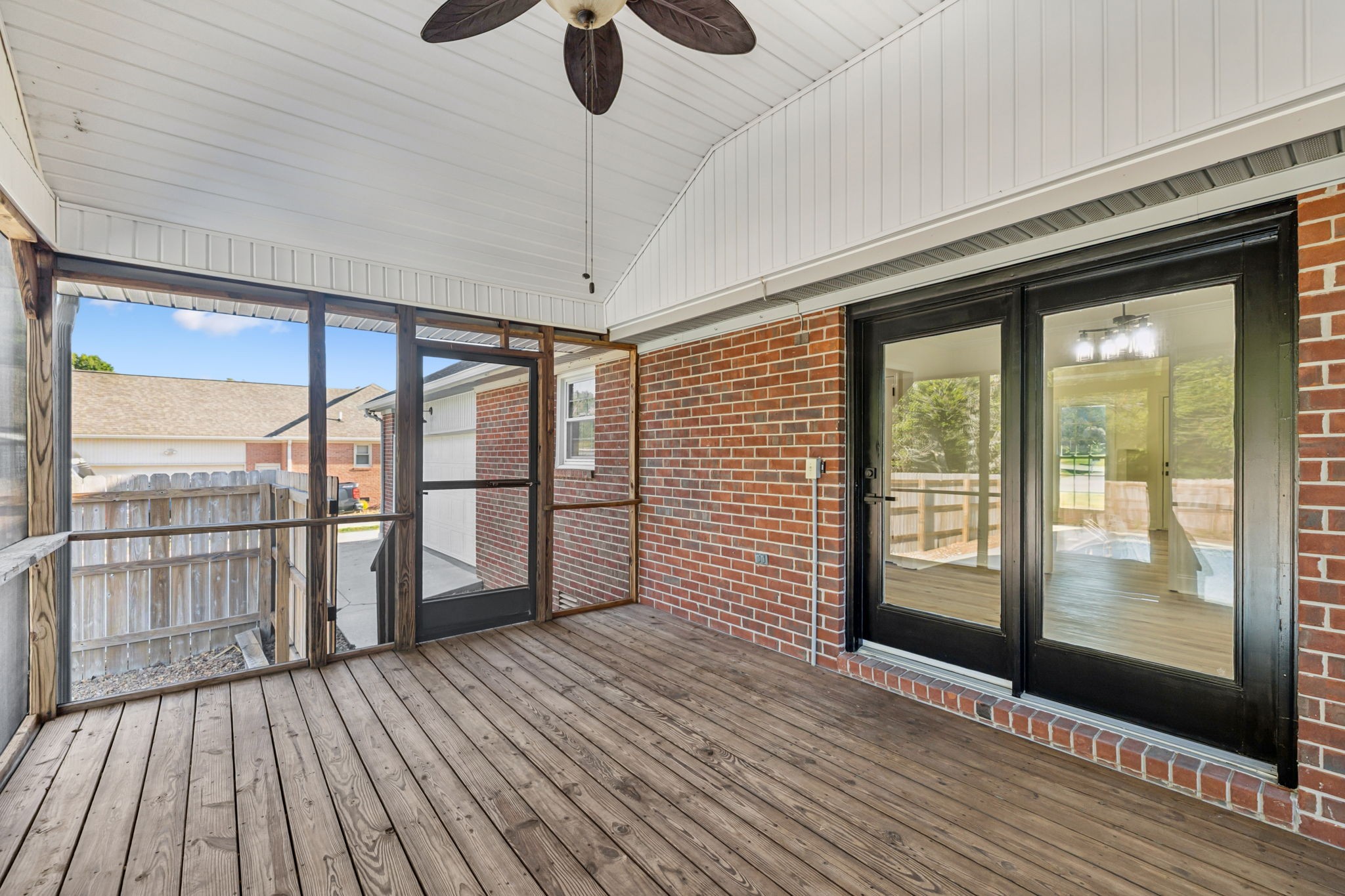 350 Greenbriar Circle Manchester, TN 37355 - Photo 39 of 56