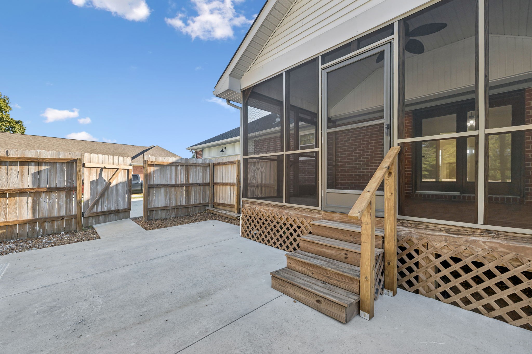 350 Greenbriar Circle Manchester, TN 37355 - Photo 10 of 56