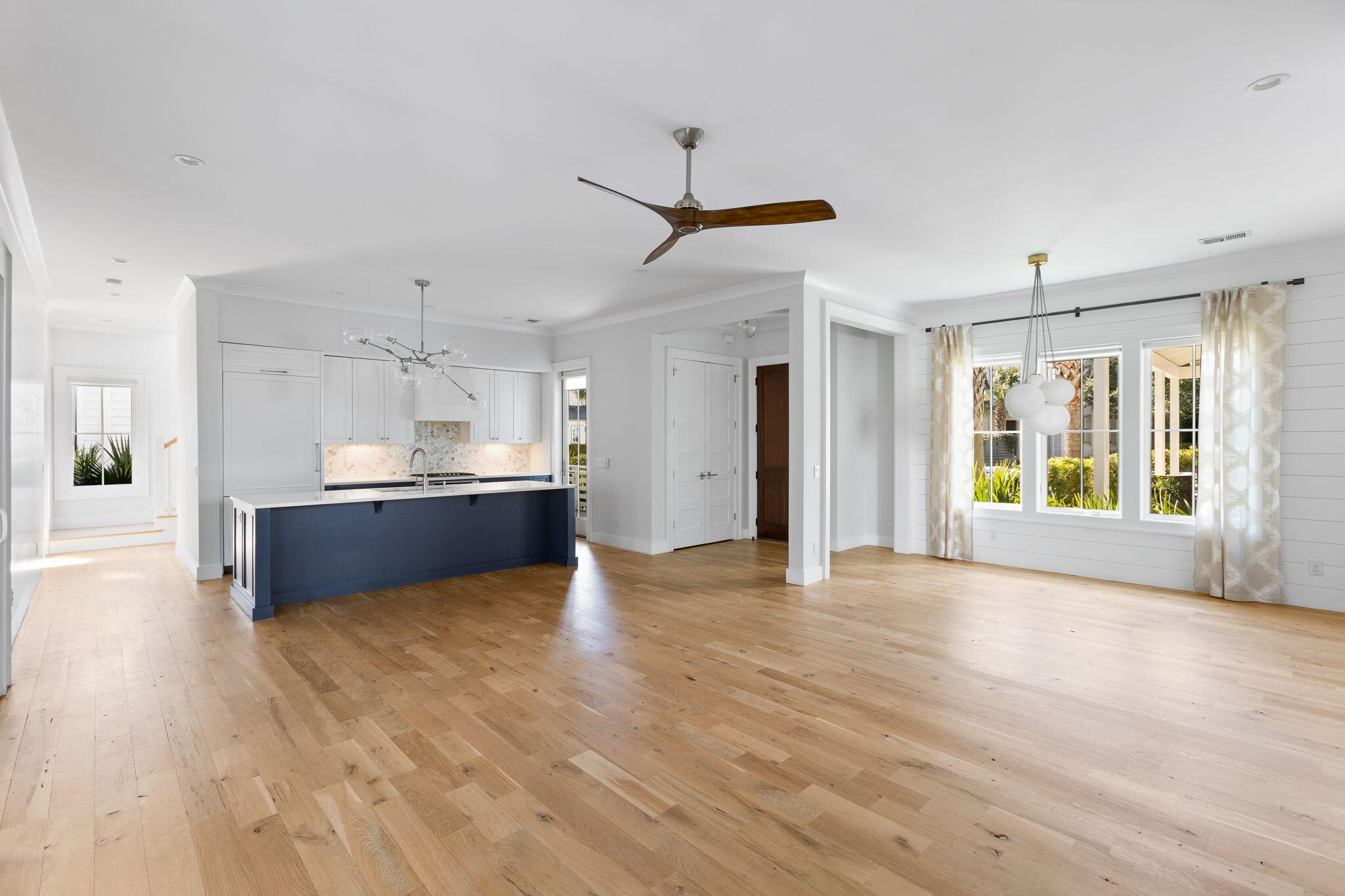 1124 Fulton Hall Lane Mount Pleasant, SC 29466 - Photo 11 of 47 Great room