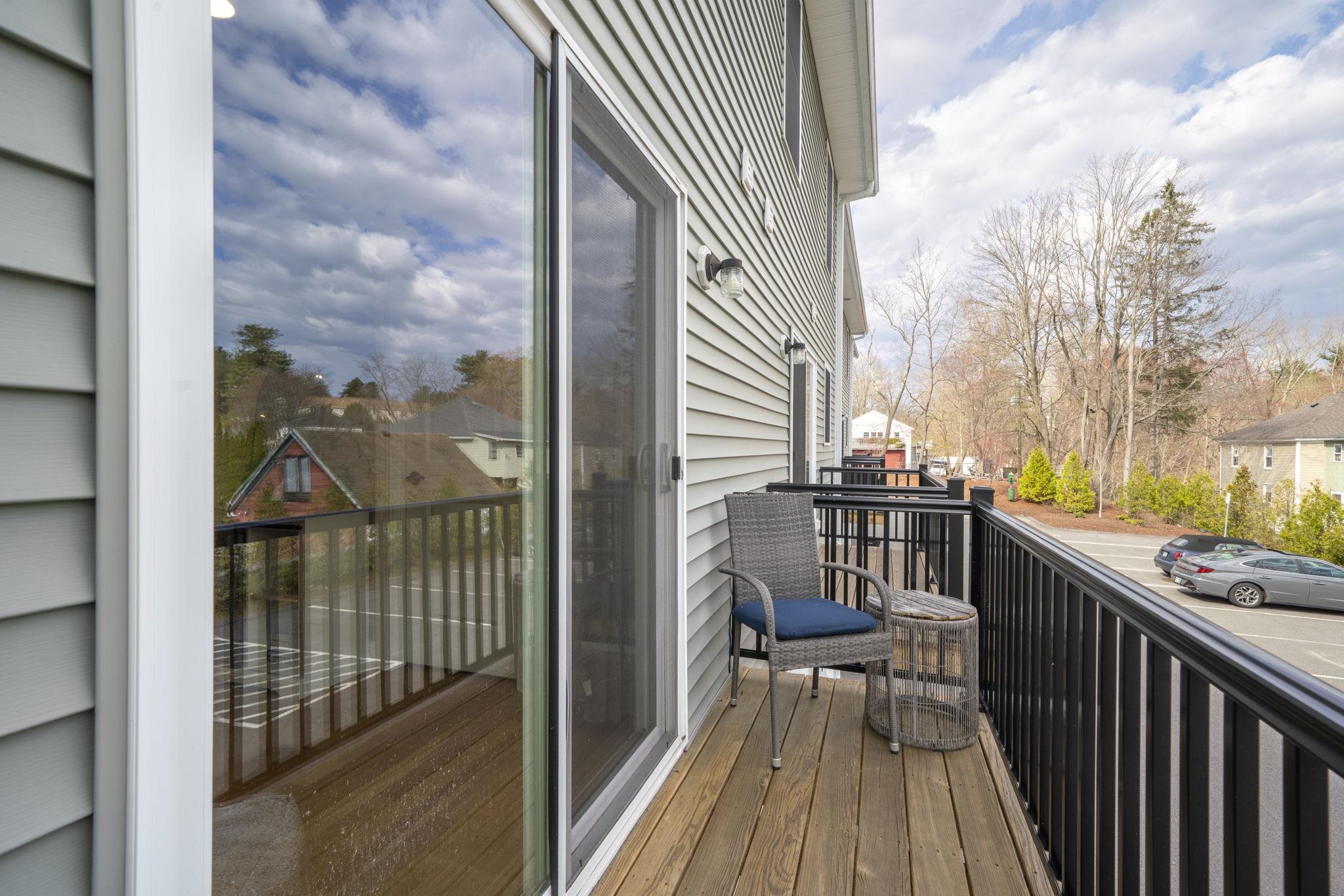 30 Brook Street, Unit 5 Derry, NH 03038 - Photo 17 of 40