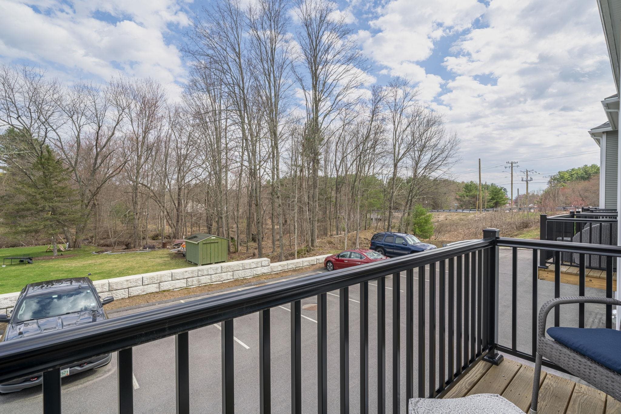 30 Brook Street, Unit 5 Derry, NH 03038 - Photo 18 of 40