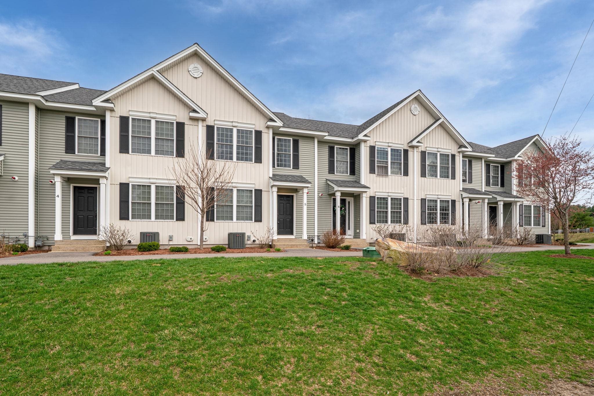 30 Brook Street, Unit 5 Derry, NH 03038 - Photo 33 of 40