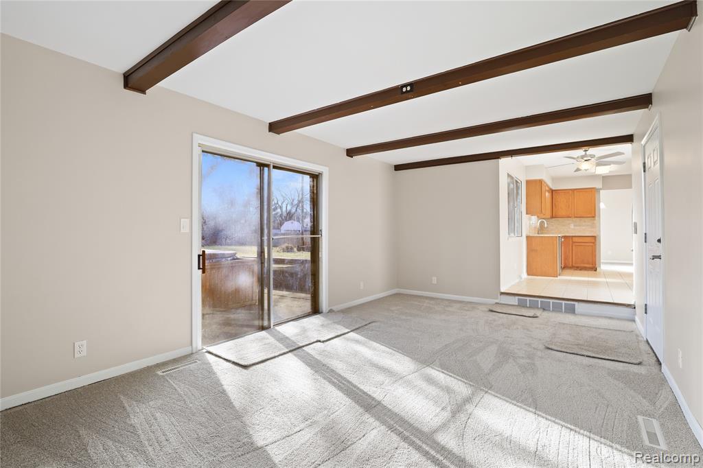 321 Terrace Drive Flushing, MI 48433 - Photo 9 of 47