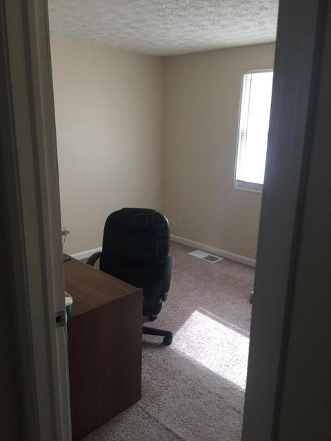 3499 Oakcrest Road Columbus, OH 43232 - Photo 8 of 15 Gallery Image 8