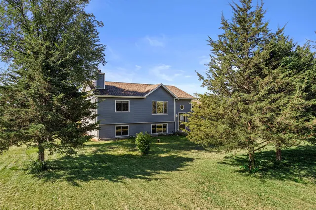 $595,000 | W2723 Highway 18, Helenville, WI 53137