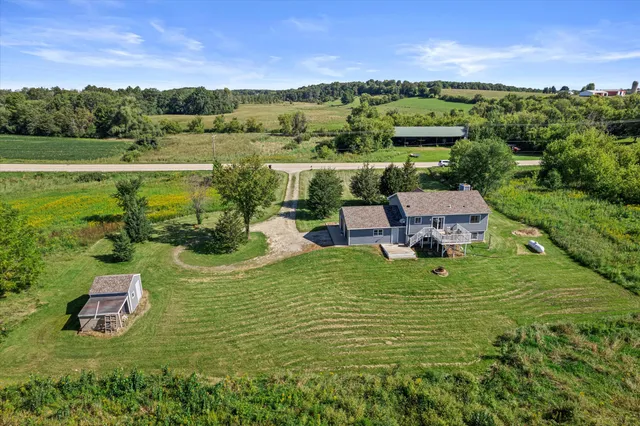 $595,000 | W2723 Highway 18, Helenville, WI 53137