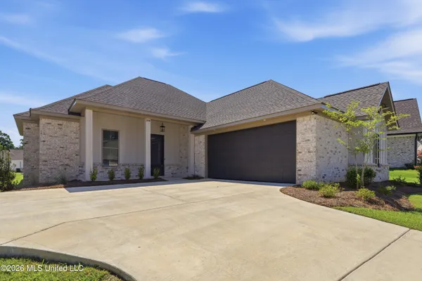 $458,500 | 200 Bronson Bend, Flowood, MS 39232