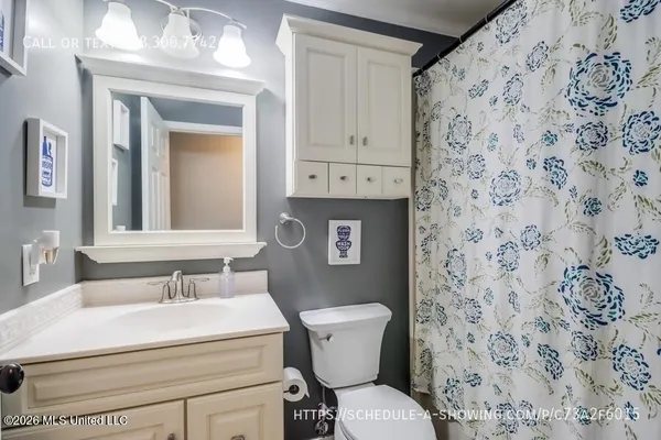 $2,100 | 7201 Bienville Drive, Biloxi, MS 39532