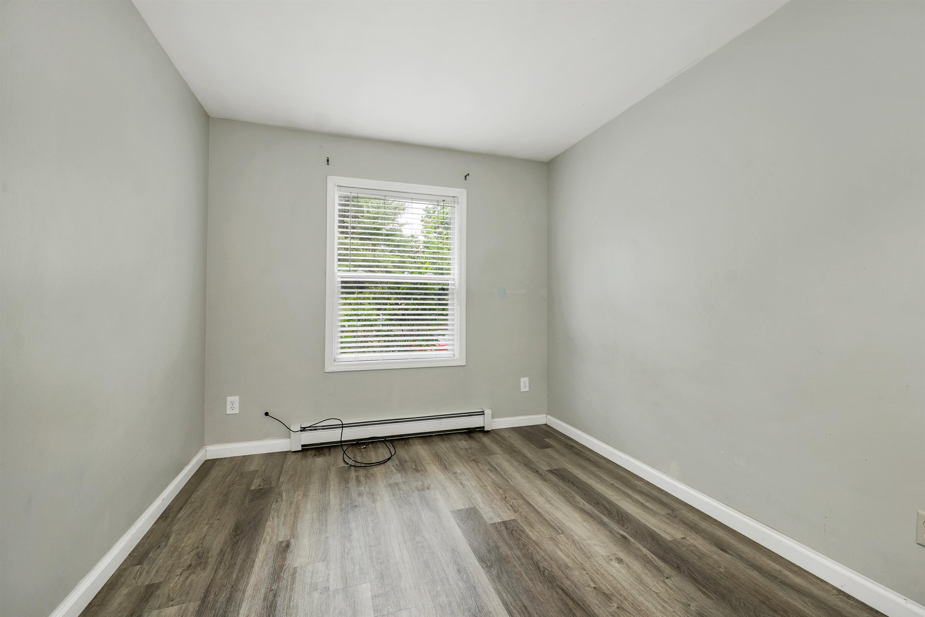 368 Chesham Road Harrisville, NH 03450 - Photo 18 of 58