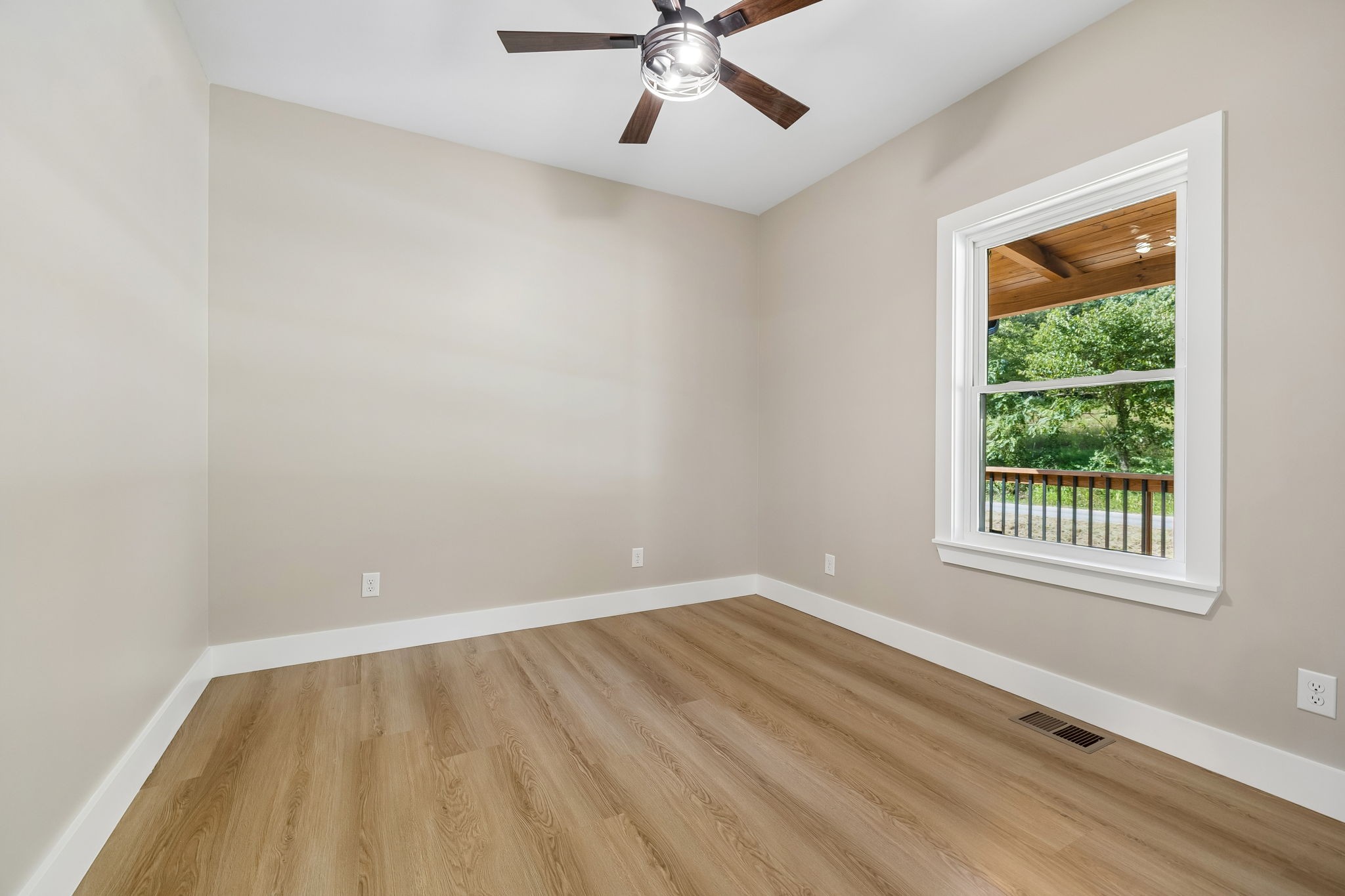 194 Sloan Branch Road Pleasant Shade, TN 37145 - Photo 31 of 44 Gallery Image 31