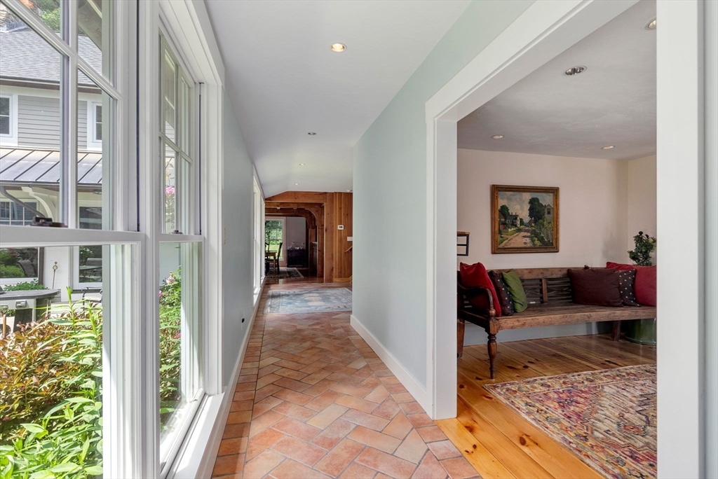 61 Dutton Road Sudbury, MA 01776 - Photo 8 of 42