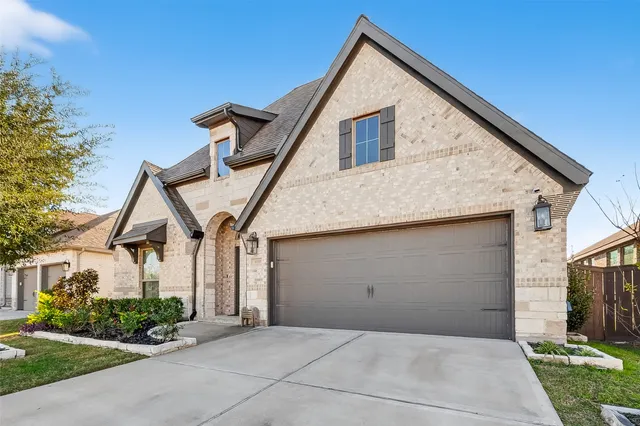 $3,200 | 3610 Brattain Drive, Rosharon, TX 77583