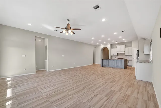 $3,200 | 3610 Brattain Drive, Rosharon, TX 77583