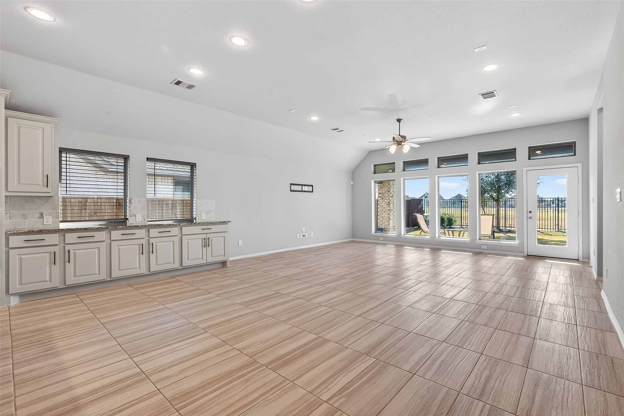 3610 Brattain Drive Rosharon, TX 77583 - Photo 13 of 29