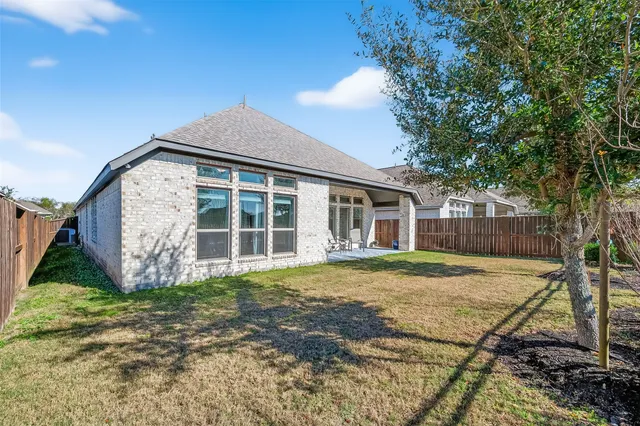 $3,200 | 3610 Brattain Drive, Rosharon, TX 77583
