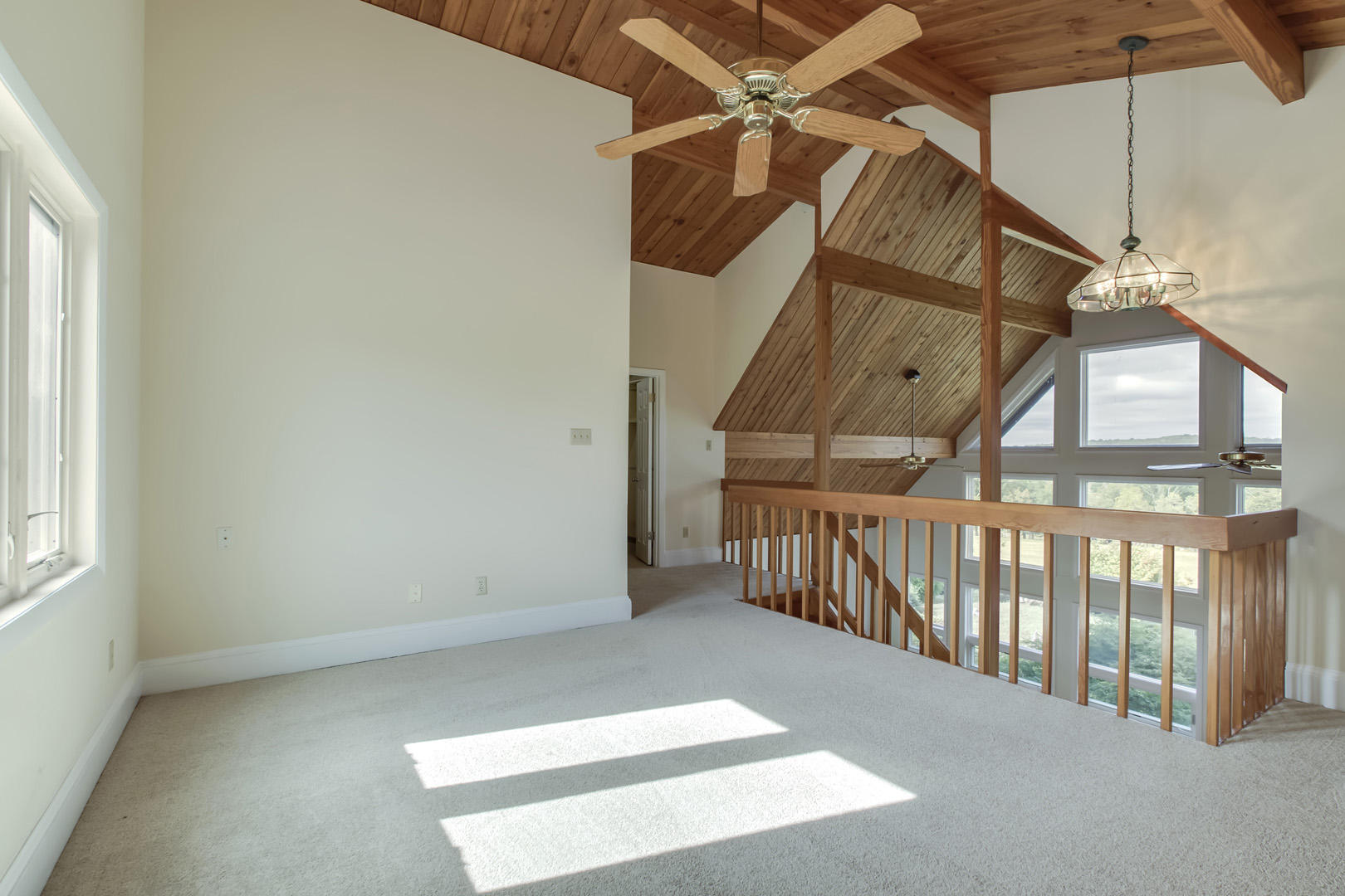 4509 Decatur Highway Ten Mile, TN 37880 - Photo 22 of 40 22_DecaturHighway_4509_MasterBedroomLoft