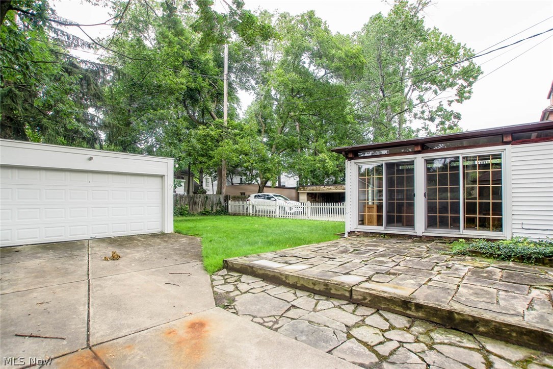 3692 Sutherland Road Shaker Heights, OH 44122 - Photo 11 of 12 Gallery Image 11