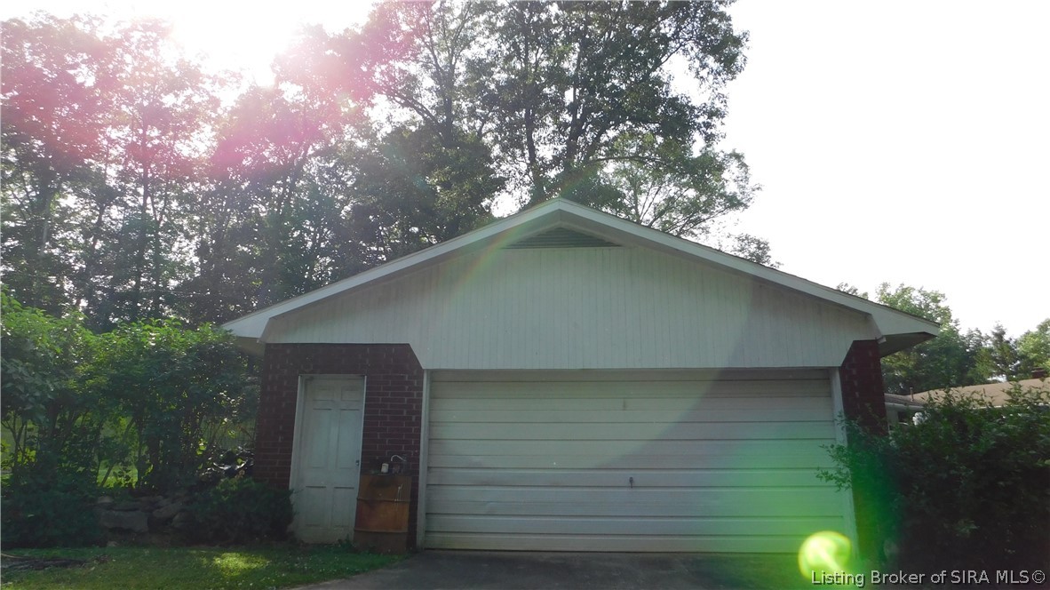 786 North Deer Run Road Salem, IN 47167 - Photo 2 of 21 Gallery Image 2