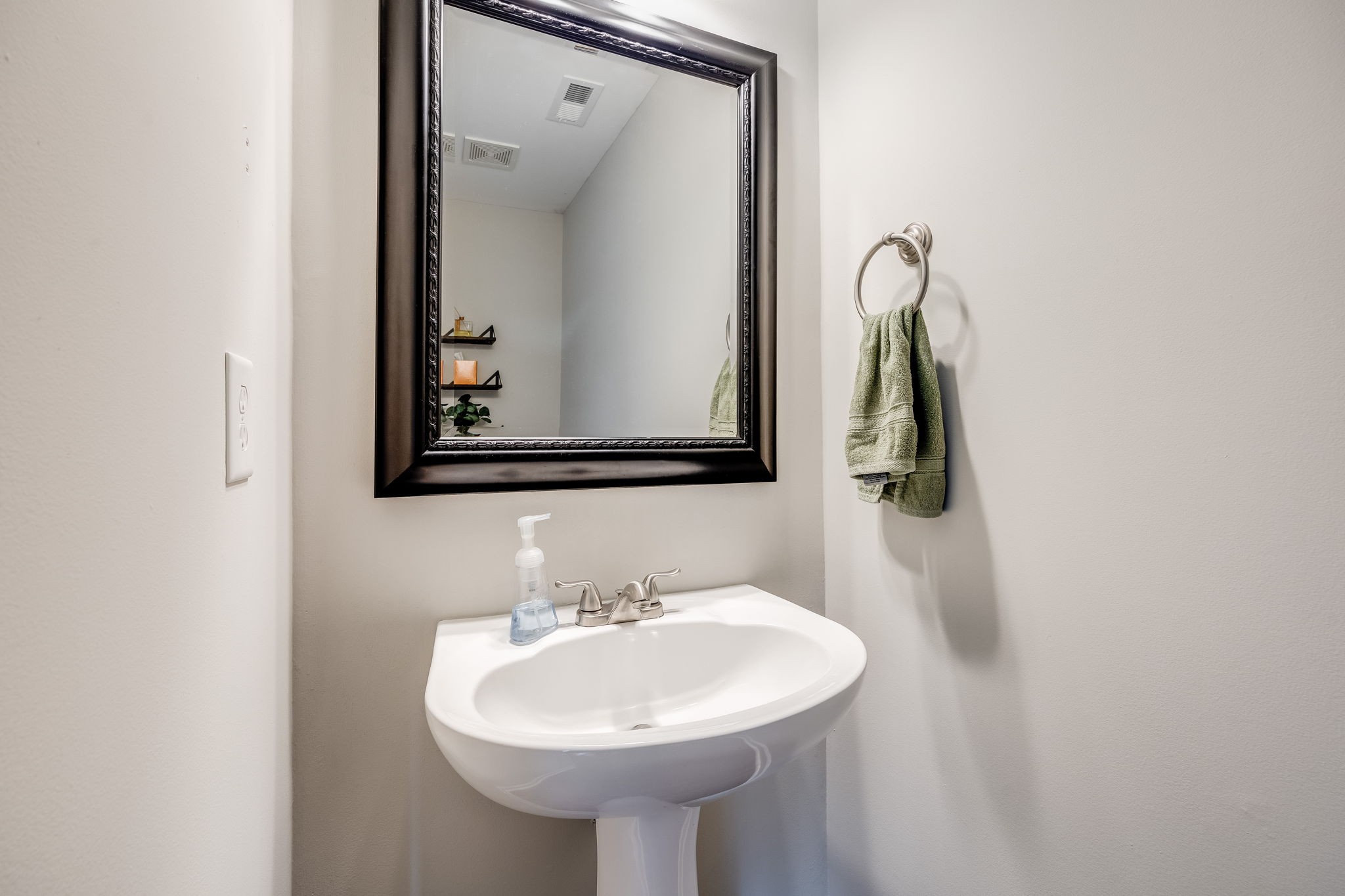 1382 Rural Hill Road, Unit 329 Antioch, TN 37013 - Photo 13 of 30 Main floor powder room