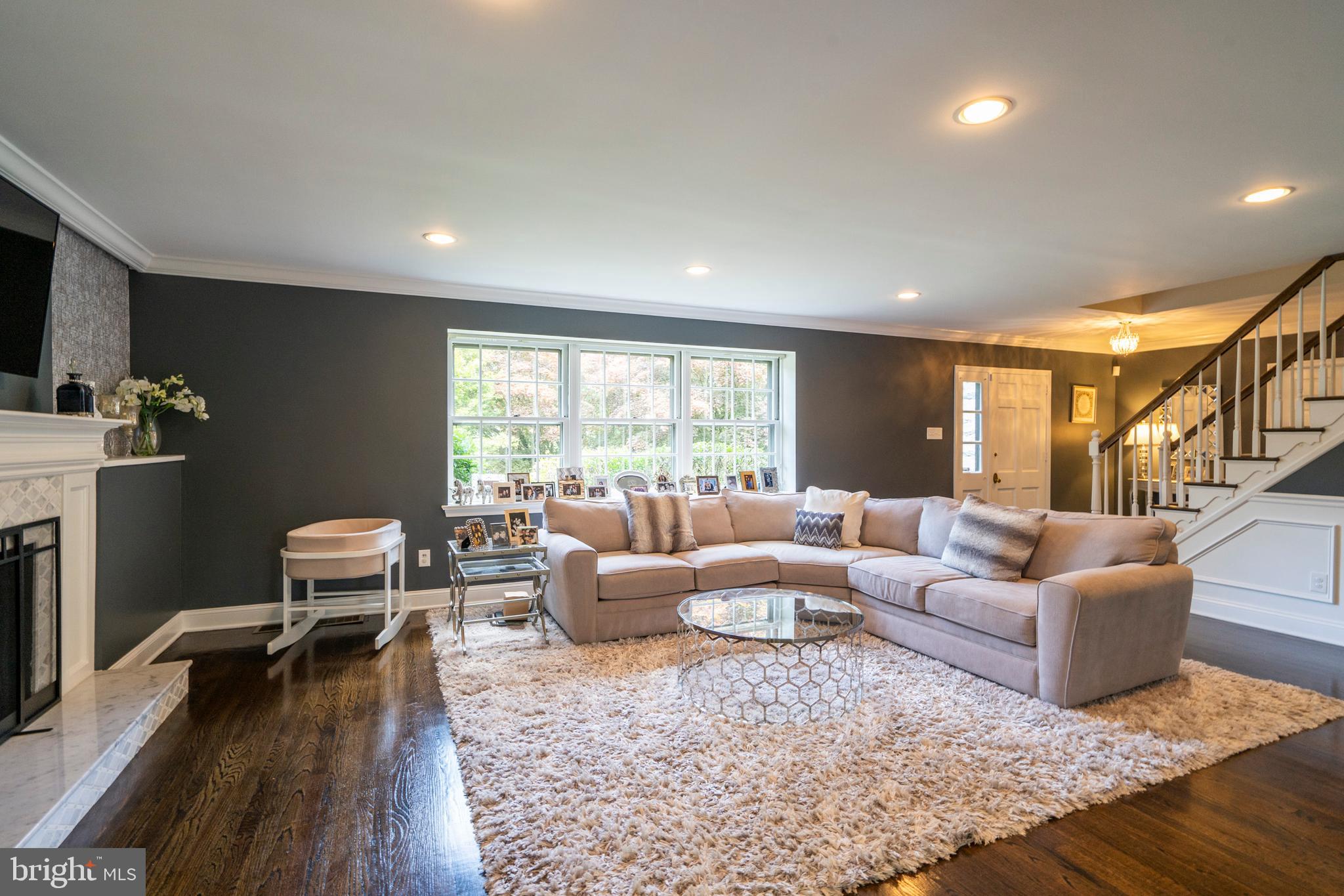 315 Baintree Road Bryn Mawr, PA 19010 - Photo 3 of 18 Living Room