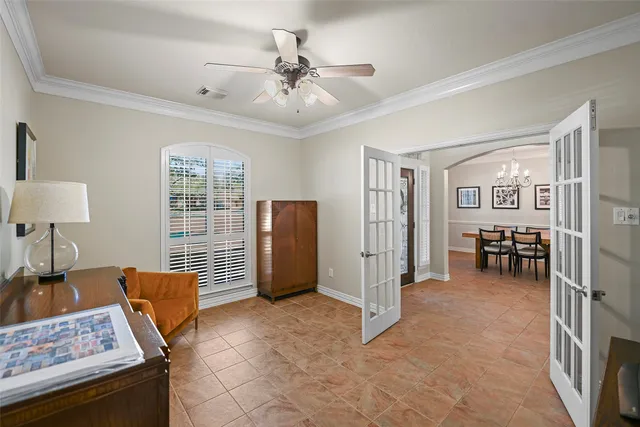 a view of livingroom with furniture and windows
