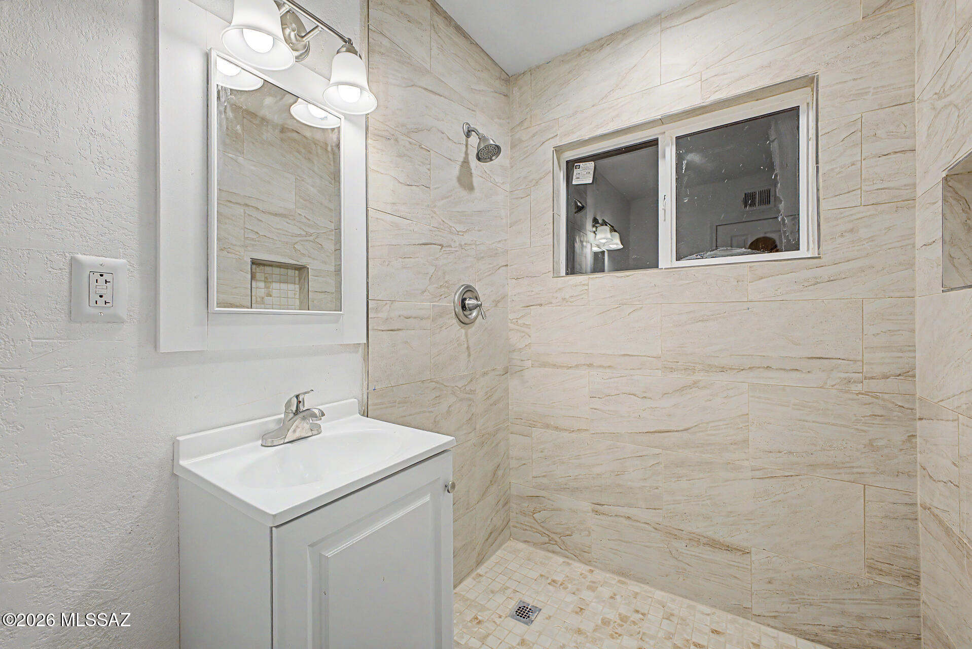 18201 West Tucker Road, Unit 1 Marana, AZ 85653 - Photo 6 of 26 17 - Tucker