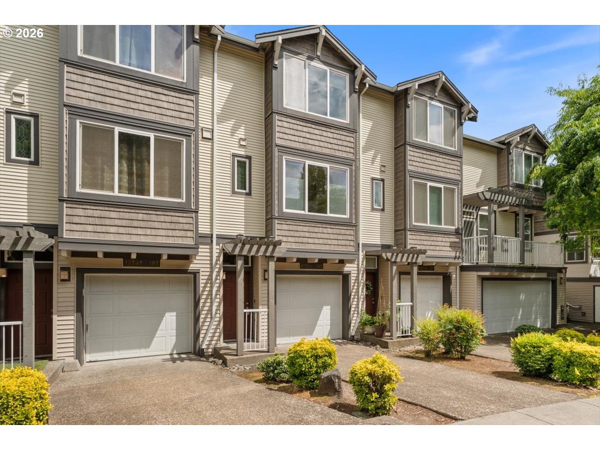 13700 Southwest Scholls Ferry Road, Unit 103 Beaverton, OR 97007 - Photo 2 of 37