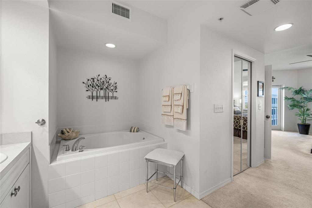 960 Starkey Road, Unit 2501 Largo, FL 33771 - Photo 20 of 37