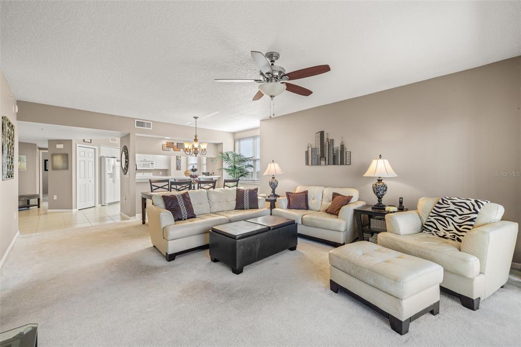 960 Starkey Road, Unit 2501 Largo, FL 33771 - Photo 4 of 37