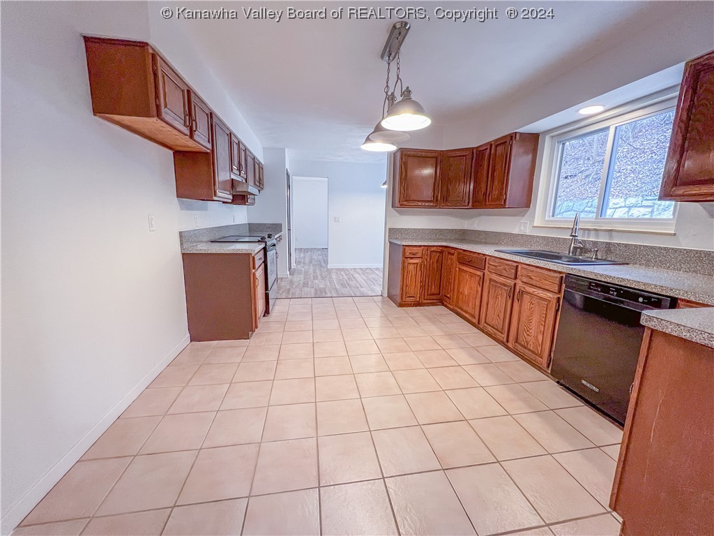 106 Ridgewood Forest Road St. Albans, WV 25177 - Photo 8 of 28 Gallery Image 8