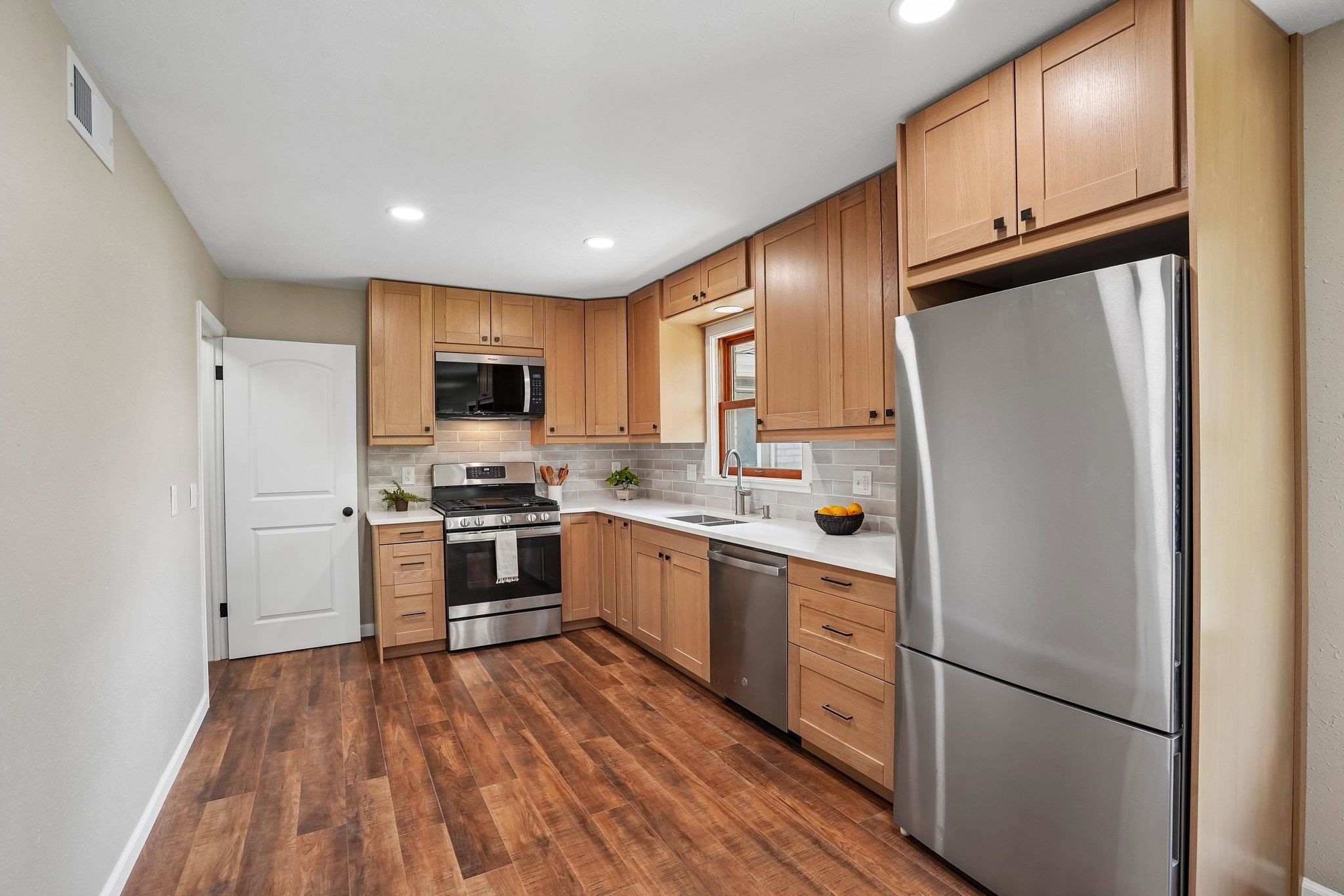 4610 Schofield Street Monona, WI 53716 - Photo 12 of 45