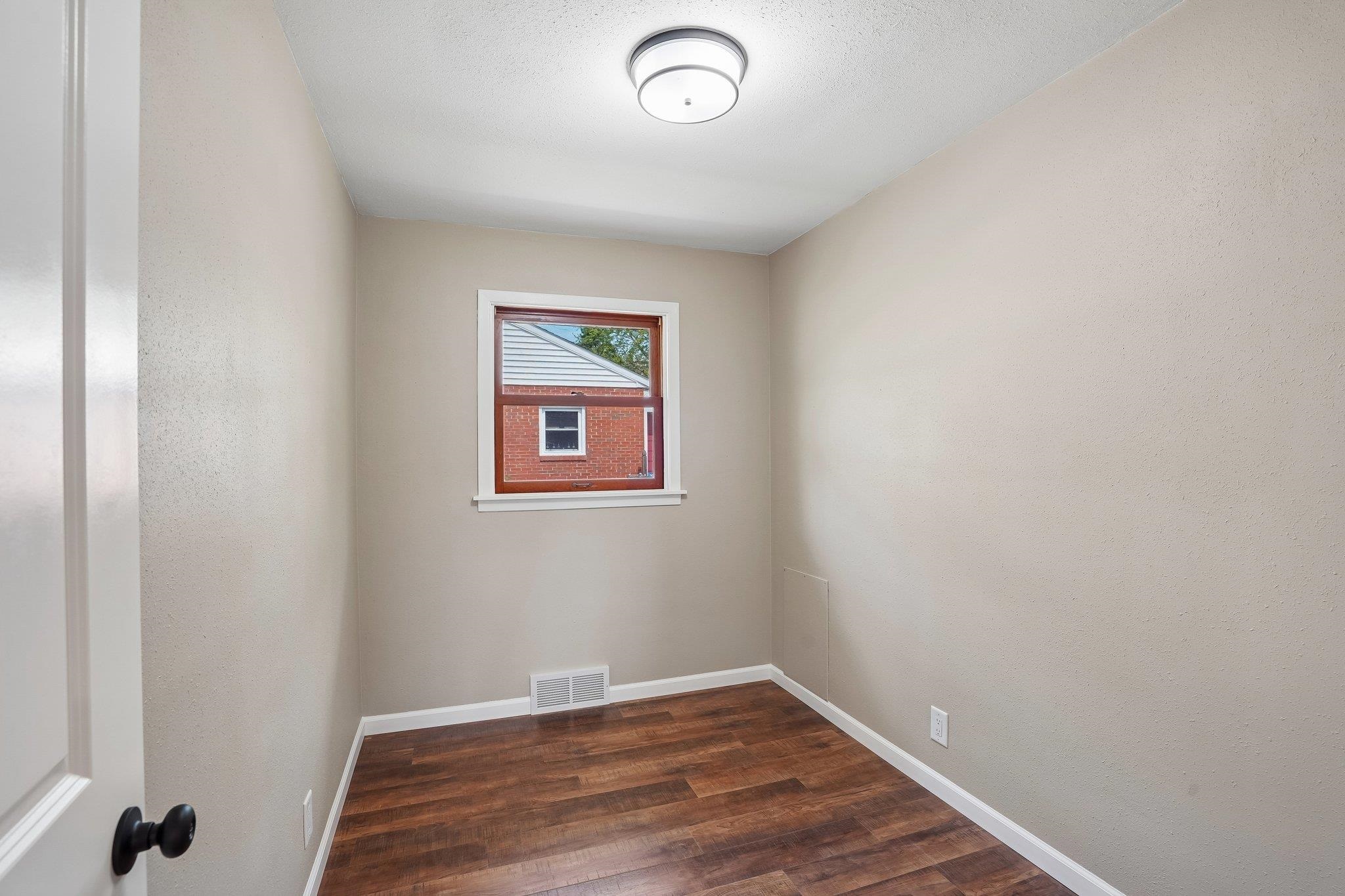 4610 Schofield Street Monona, WI 53716 - Photo 18 of 45