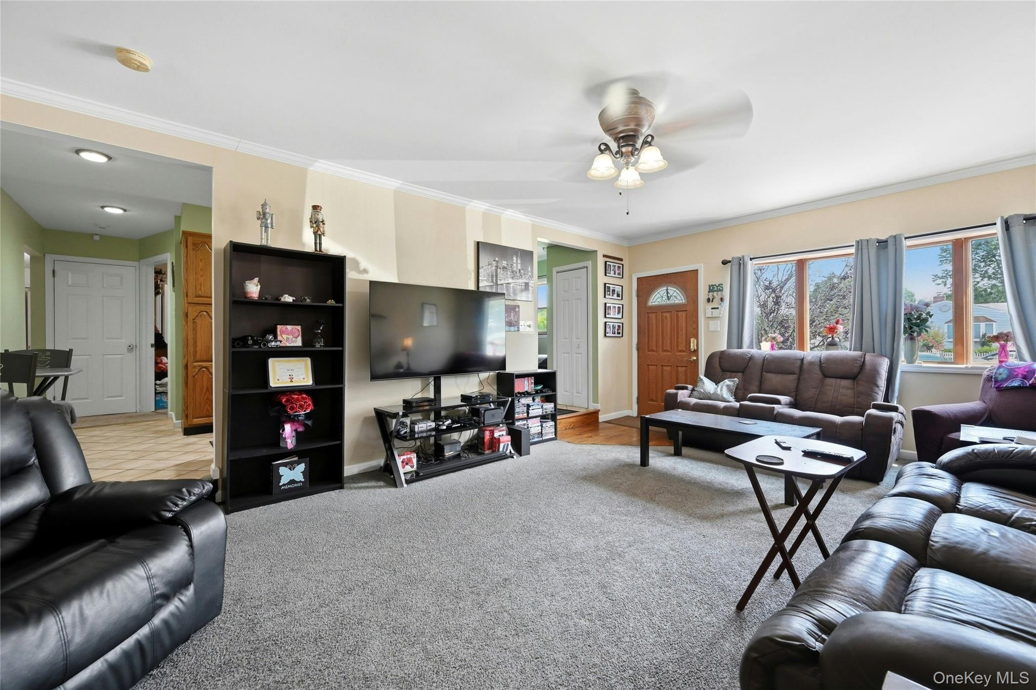 74 Tree Road Centereach, NY 11720 - Photo 7 of 28 Gallery Image 7