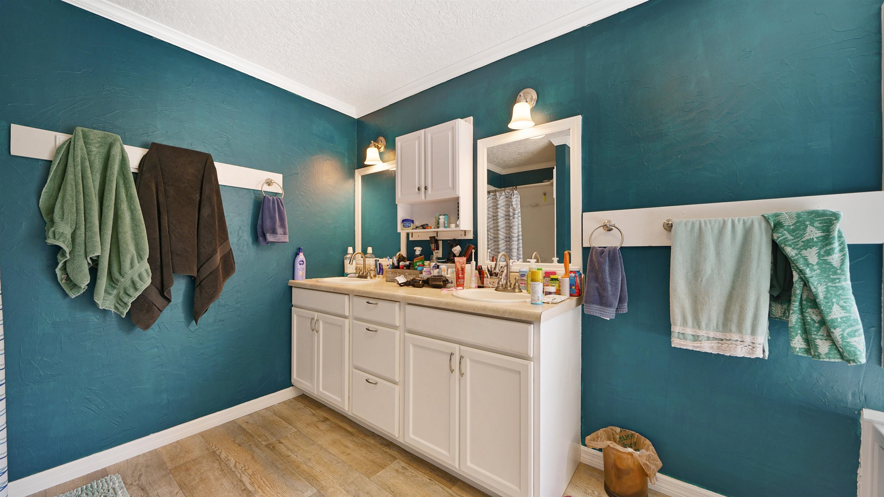 117 Jack Road Palatka, FL 32177 - Photo 14 of 34 a bathroom with a sink and mirror