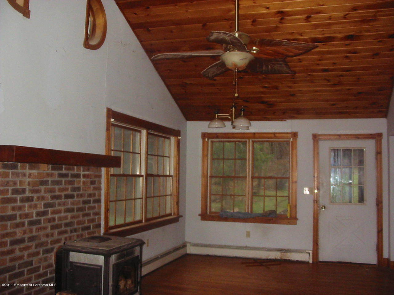 58 A Roemerville Road Greentown, PA 18426 - Photo 3 of 11 Gallery Image 3