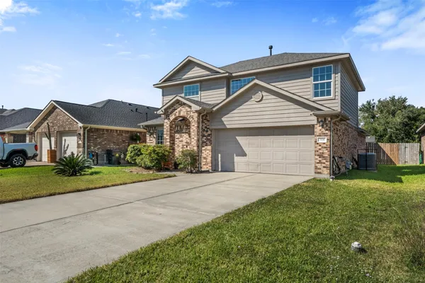 $285,000 | 314 Gulf Winds Drive, Bacliff, TX 77518