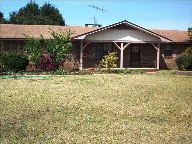 141 Sycamore Road Atmore, AL 36502 - Photo 2 of 3
