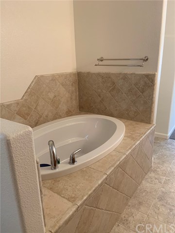 6045 Kibler Road Paradise, CA 95969 - Photo 21 of 51 Soaking Tub