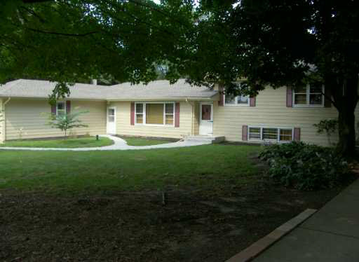 59000 Clover Road Mishawaka, IN 46544 - Photo 5 of 8