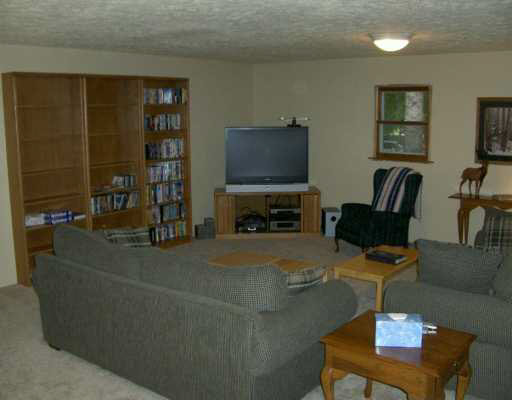 59000 Clover Road Mishawaka, IN 46544 - Photo 7 of 8