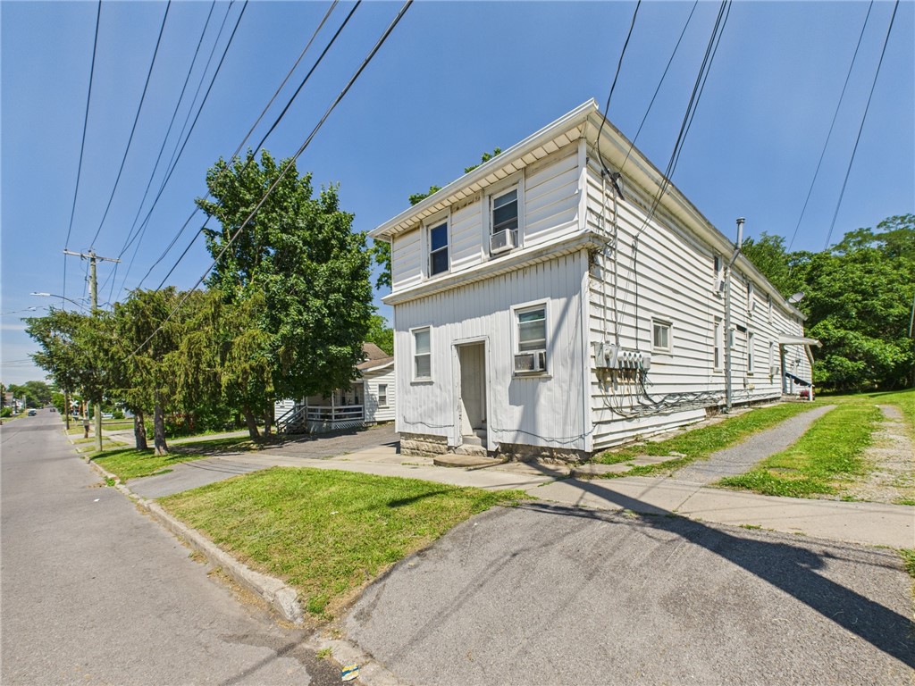 15 Perrine Street Auburn, NY 13021 - Photo 2 of 4