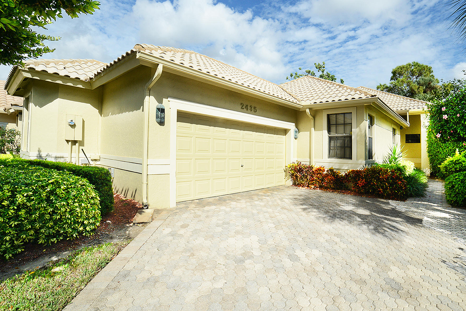 2435 Northwest 63rd Street Boca Raton, FL 33496 - Photo 3 of 28 DSC_9341A