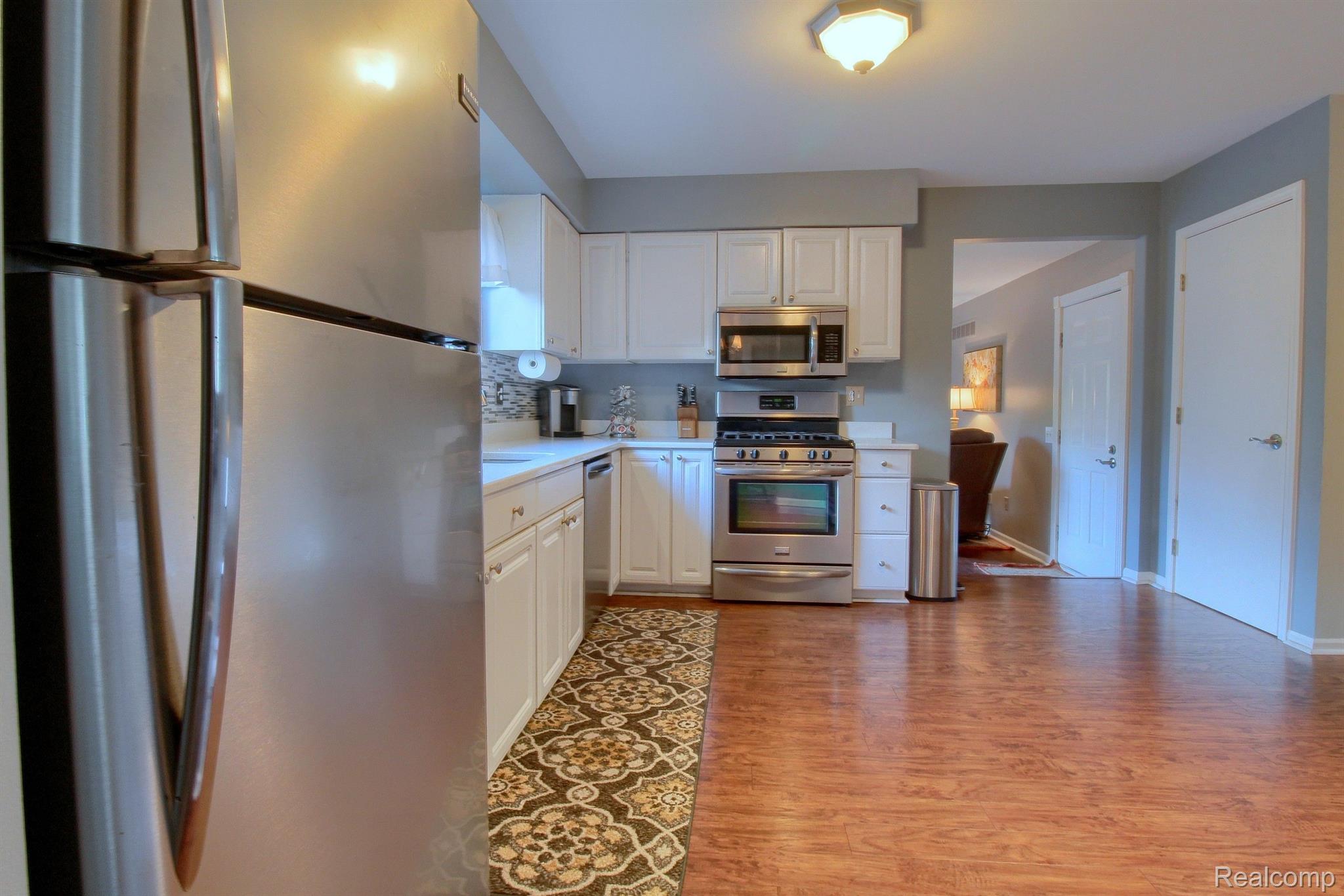 41300 Savage Road Belleville, MI 48111 - Photo 10 of 30 Gallery Image 10
