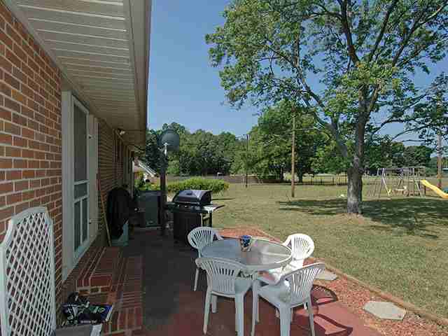 2017 Old Spring Drive Anderson, SC 29625 - Photo 12 of 15 Gallery Image 12