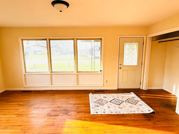 a view of an empty room with window
