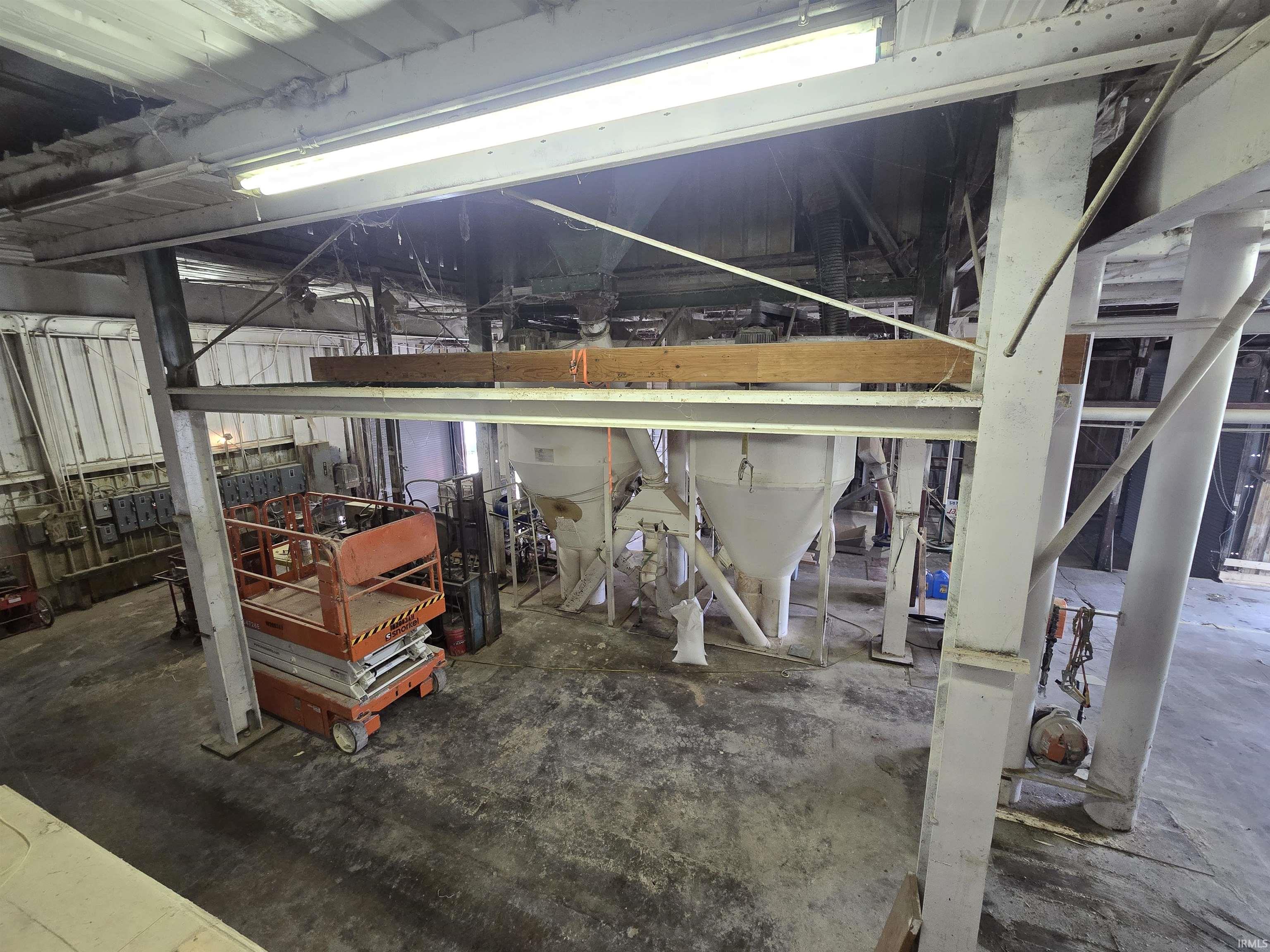 10199 South Wayne Road Warren, IN 46792 - Photo 22 of 29